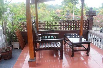 Serangan Inn 1 パダンバイ エクステリア 写真